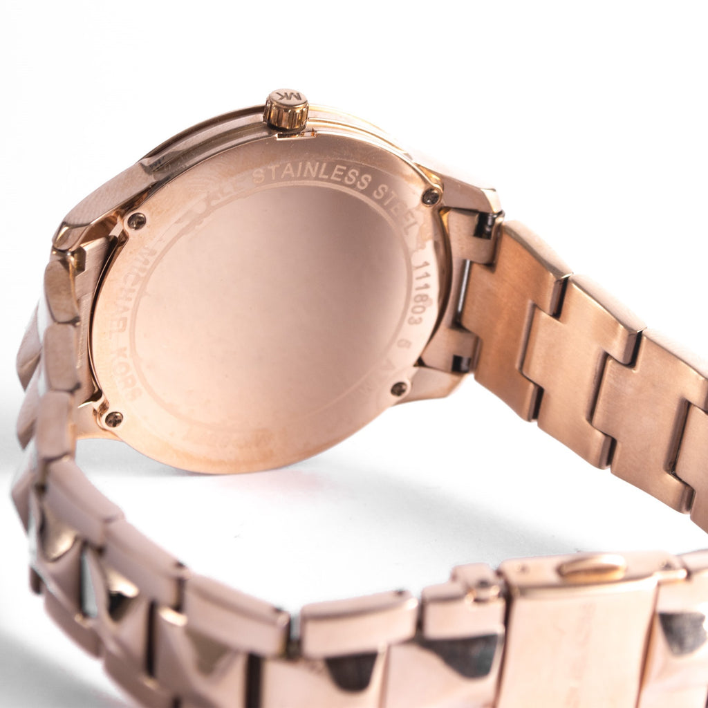 Michael Kors Runway MK6671 – Montre Femme avec Cadran en Nacre Véritable