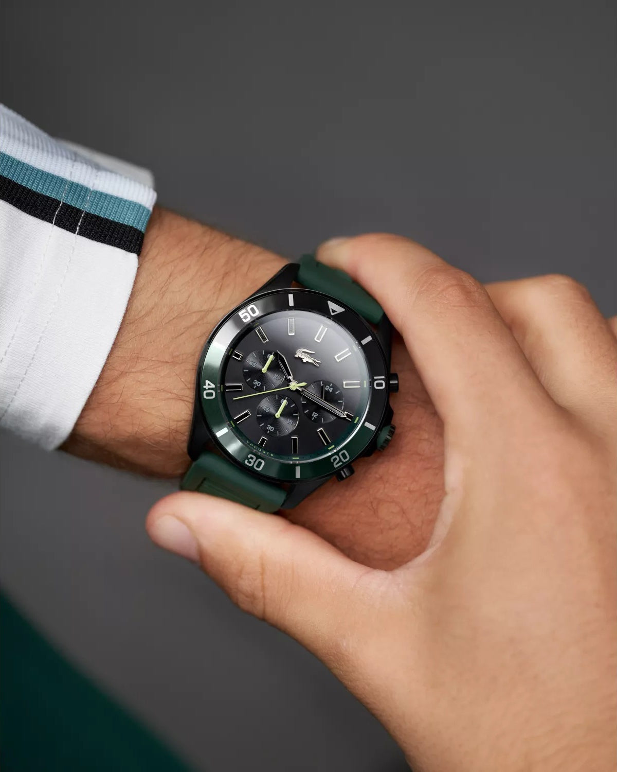 Lacoste 2011153 – Montre Homme avec Bracelet Silicone -Vert